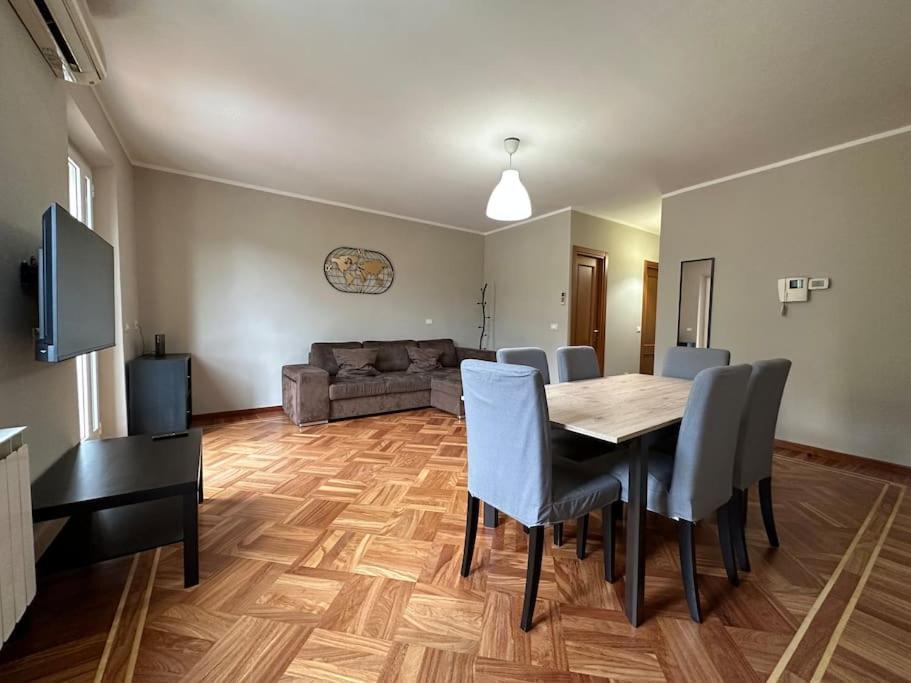 לוקה Nicola Apartment מראה חיצוני תמונה